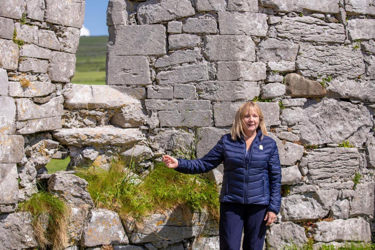 Hotel Into The Burren Murroogh Esterno foto