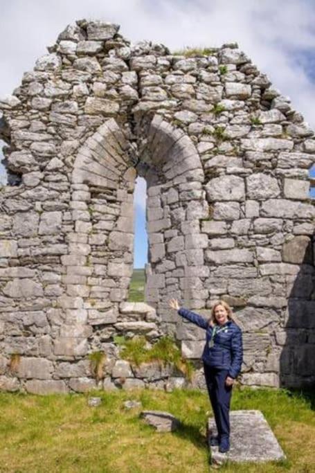 Hotel Into The Burren Murroogh Esterno foto