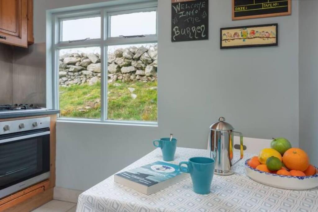 Hotel Into The Burren Murroogh Esterno foto