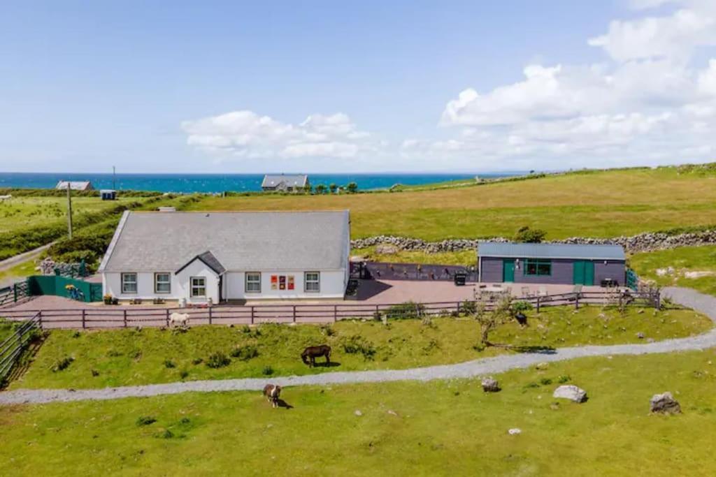 Hotel Into The Burren Murroogh Esterno foto
